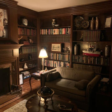 it's quiet. it smells like an organized bunch of disillusion